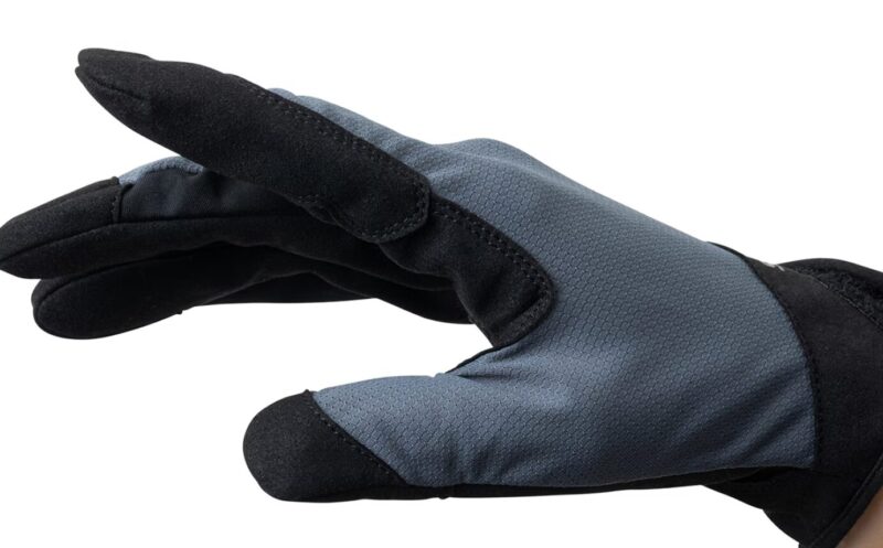 ラインとの接触を考慮した人差し指の2重補強